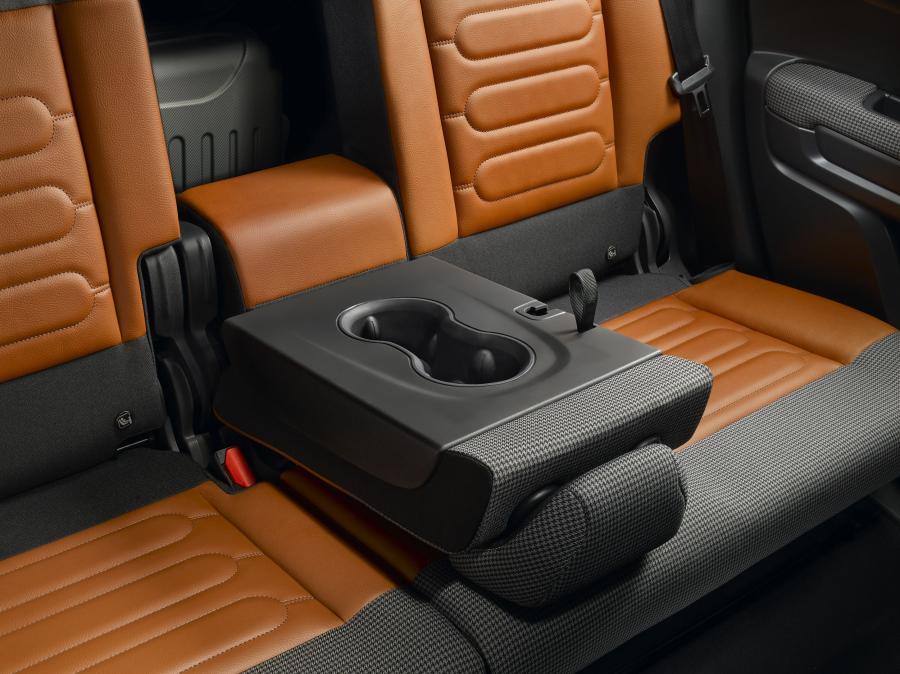Детали интерьера Citroen C3 Aircross 2017 года  (WW) (фото 93 из 120)